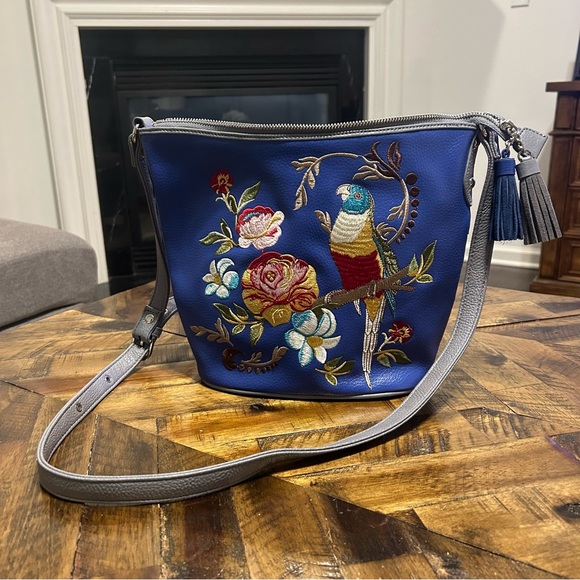 Sharif Handbags - Sharif parrot embroidered shoulder bag in excellent condition. Beautiful.